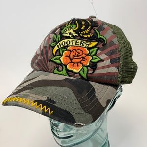 Hooters camo floral embroidered SnapBack Memphis